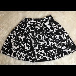 🛍Adrienne Vittadini Skirt🛍